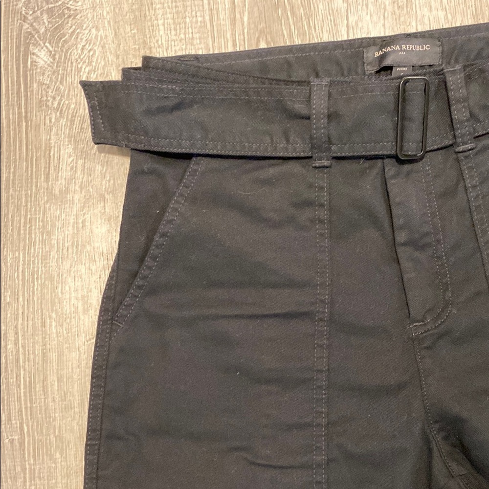 NWOT Banana Republic Cargo Pants 4P - Picture 3 of 9